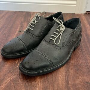Men’s Brand New Perry Ellis Portfolio Dress Shoe.